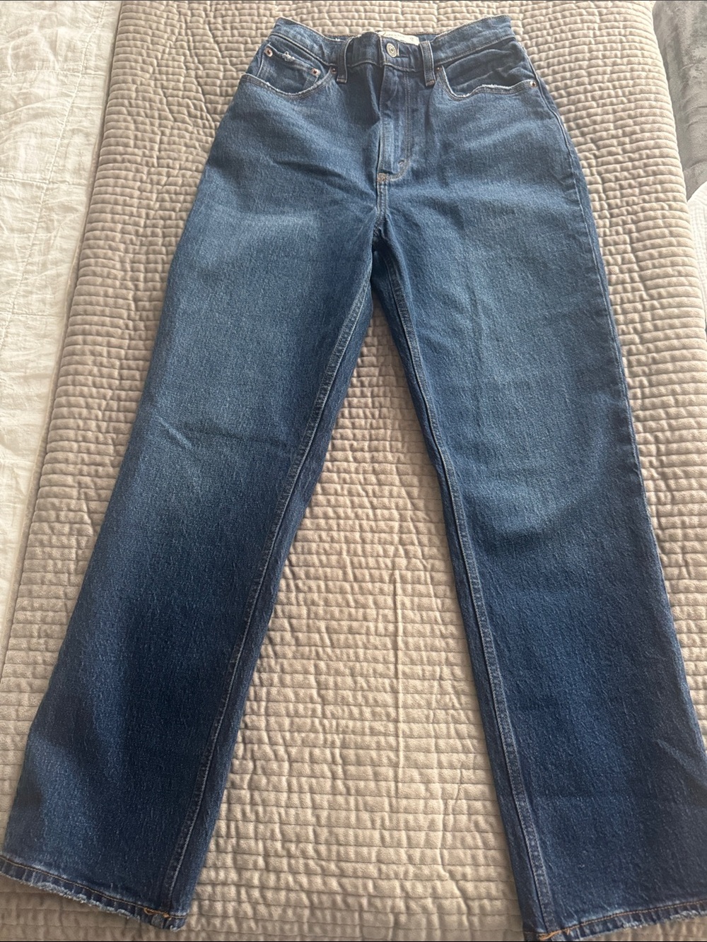 Abercrombie & Fitch 90s High Rise Blue Jeans